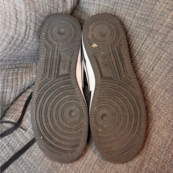 Nike Air Force 1 Low White Swoosh Panda. Youth 5.5. 🐼 - Picture 6 of 6